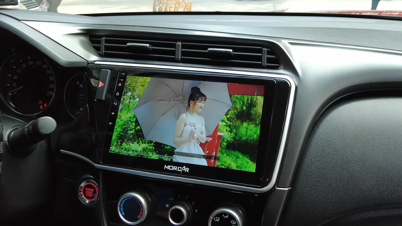 Màn hình android ô tô 9-10 inch